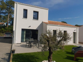 Maison récente 3 étoiles, proche plage et forêt, 3 chambres, WiFi, jardin, secteur calme, La Faute-sur-Mer. - FR-1-476-188